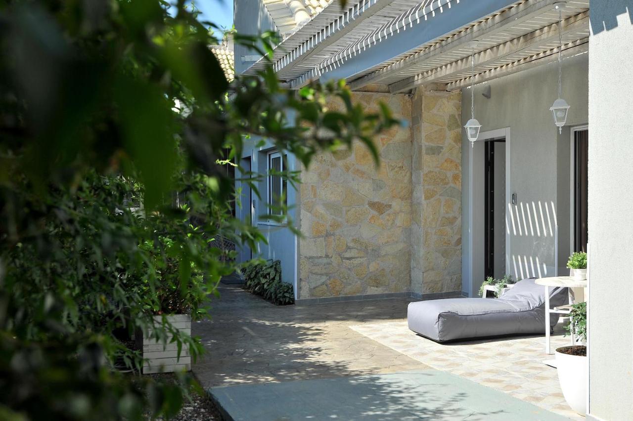 Alekos Luxury Suites Free 24H Transportation From - To Airport Artémida Eksteriør bilde