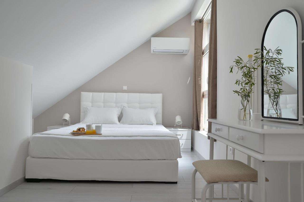 Alekos Luxury Suites Free 24H Transportation From - To Airport Artémida Eksteriør bilde
